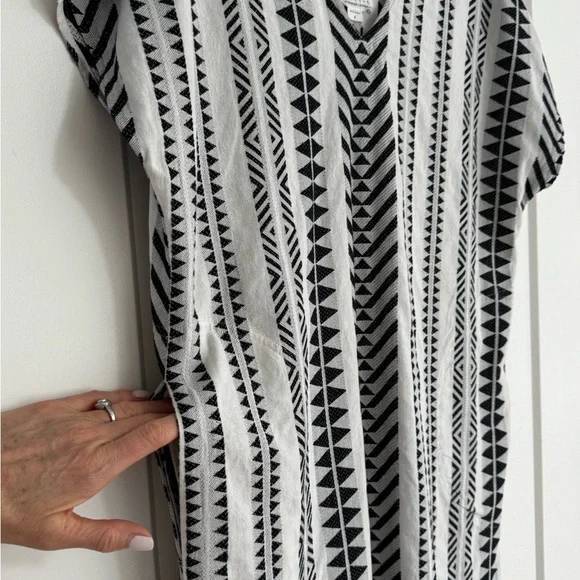 Velvet by Graham & Spencer Caftan, Size Small, Like New - Picture 3 of 10